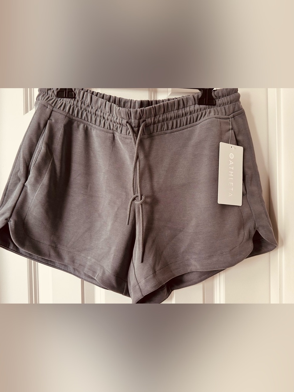 NWT-Athleta Seasoft Short 4in, Gray Athletic Shorts